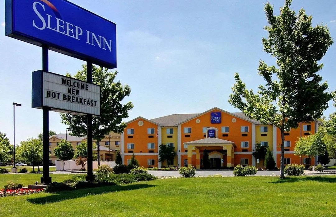 Sleep Inn South Bend Airport-1