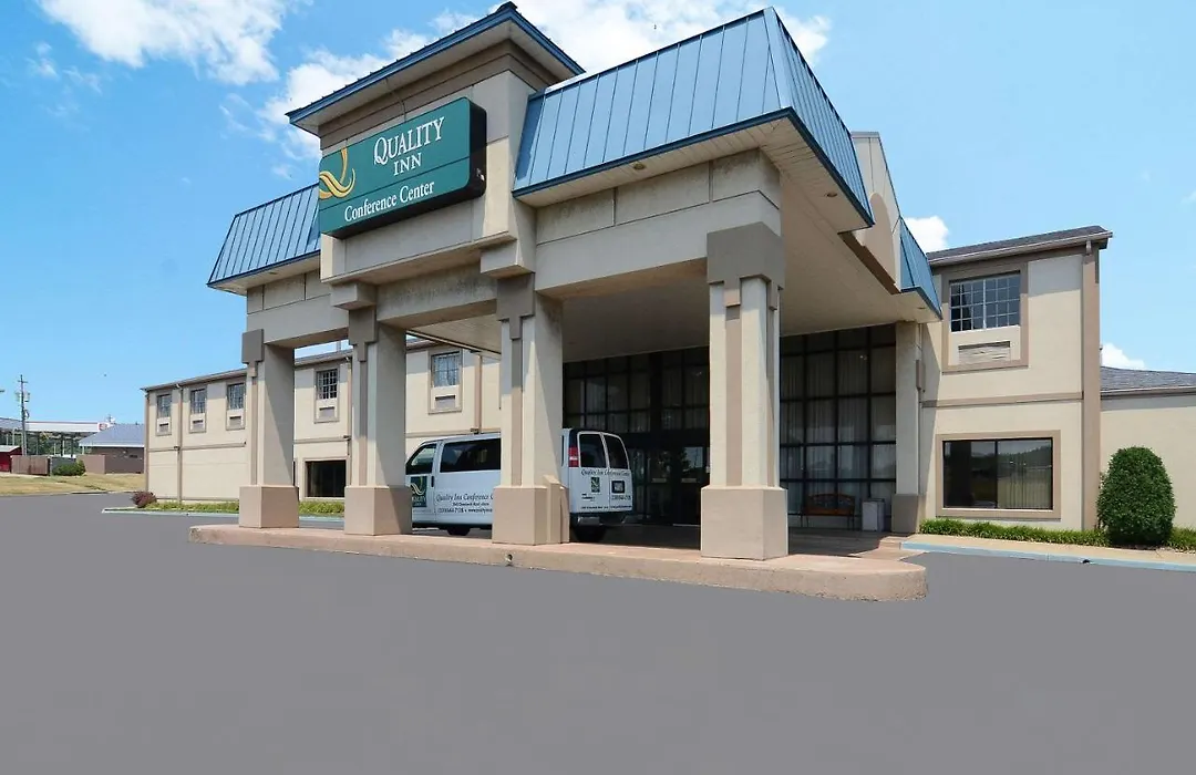 Quality Inn & Conference Center Akron-1