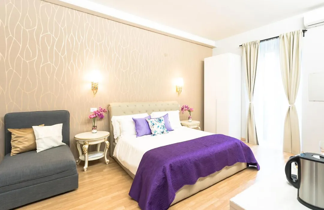 Bq House Milizie Luxury Rooms-1