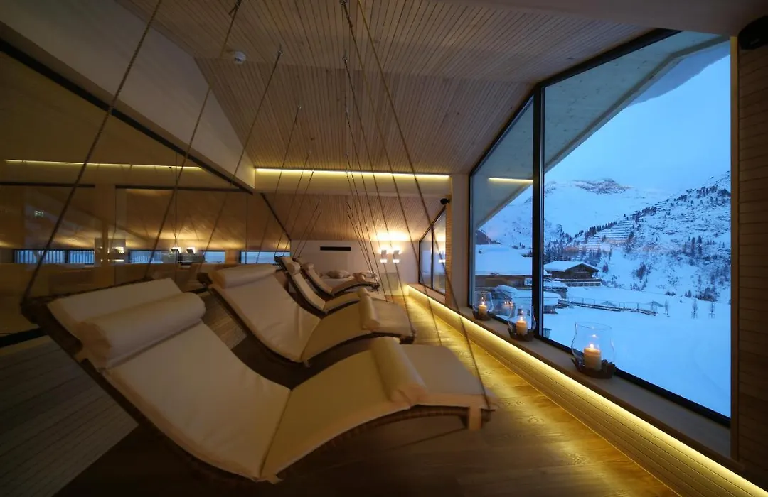 Hotel Bergkristall-1