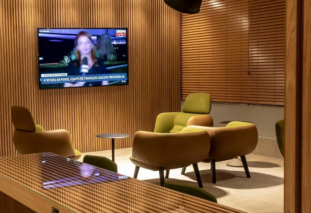Max Plaza Hotel-1