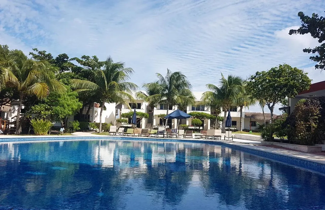 Marina Paraiso Isla Mujeres Hotel-1