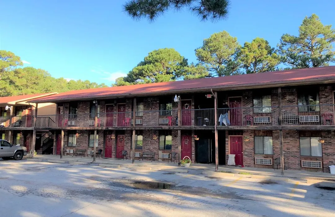 The Razorback Lodge-1
