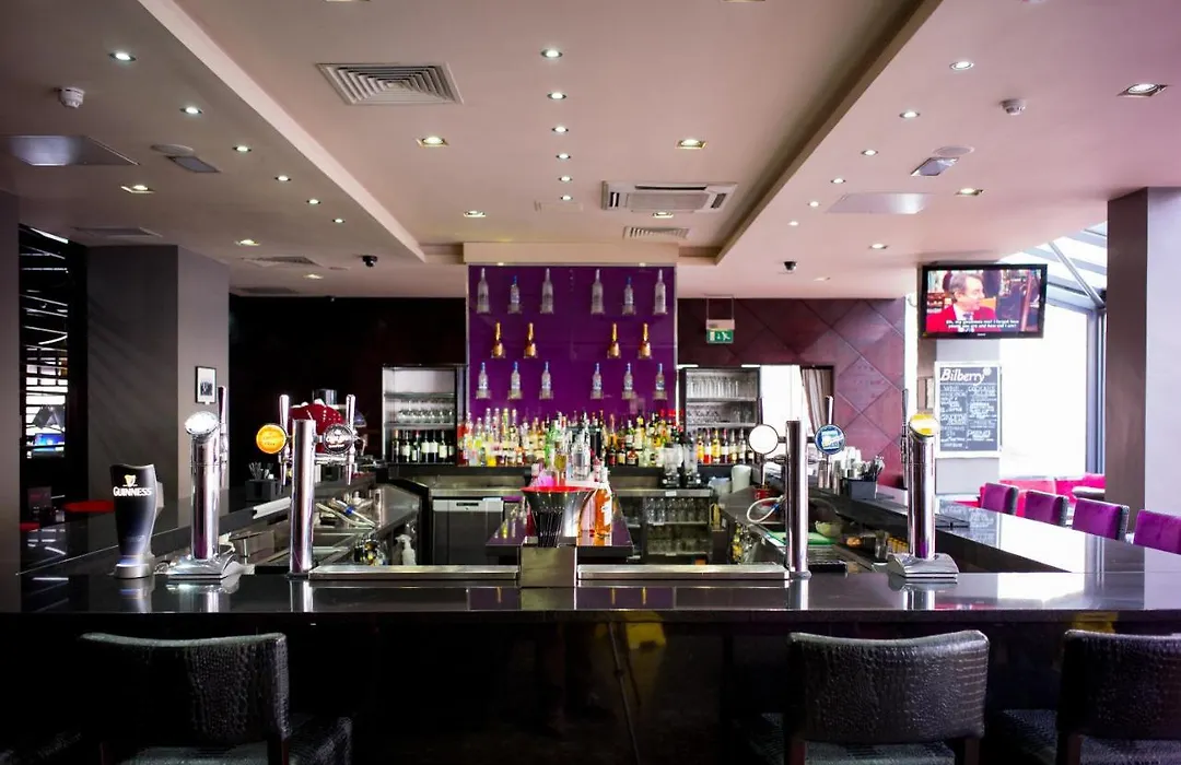Lorne Hotel-1