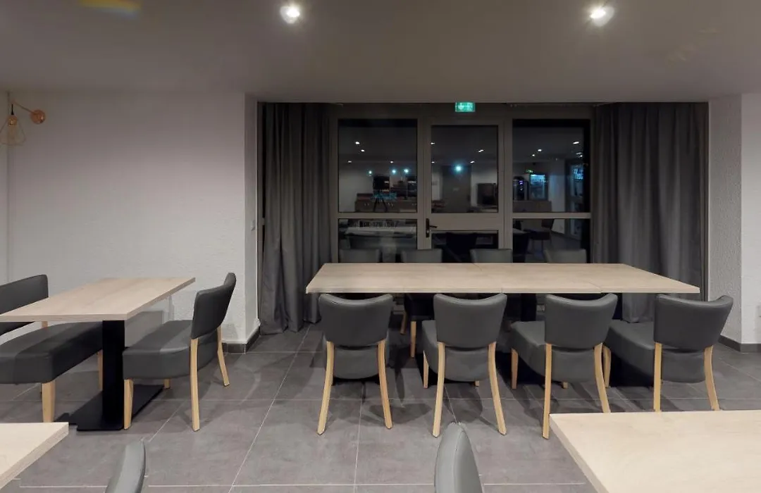 Hôtel du stade ex Kyriad Direct Lille Est Stade Pierre Mauroy-1