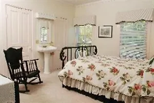 Inn At Grey Gables-1