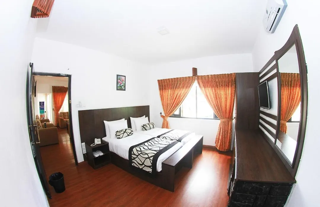 Hotels Jojos-1
