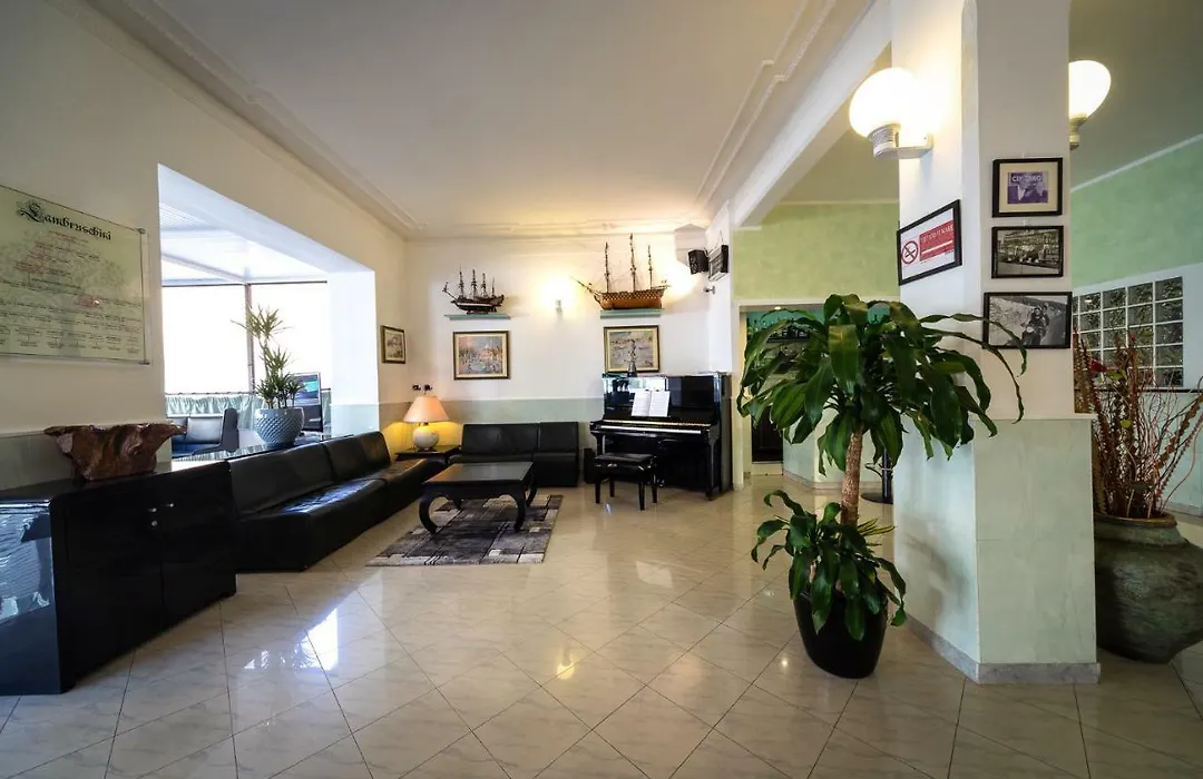 Hotel Marina-1