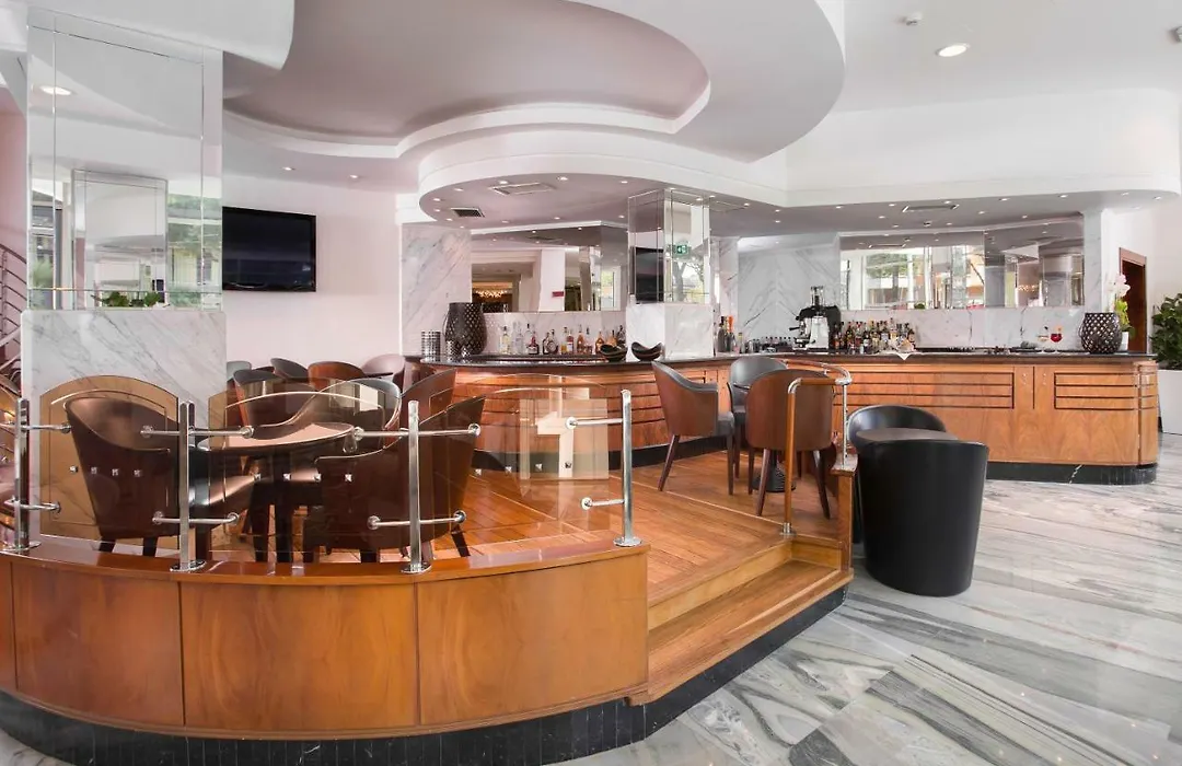 Hotel Continental Rimini-1