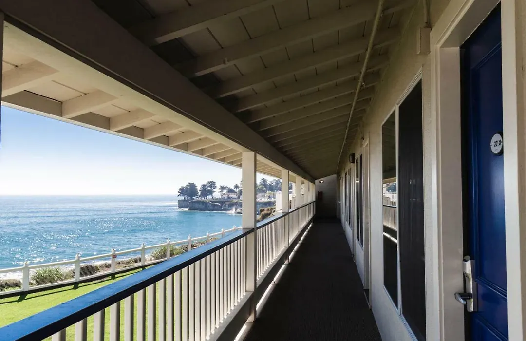 Sea & Sand Inn-1