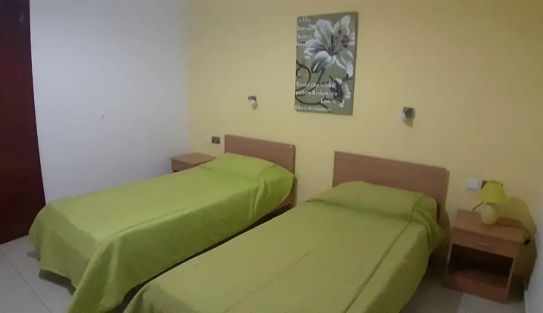 'Young'Seven Apartments-1