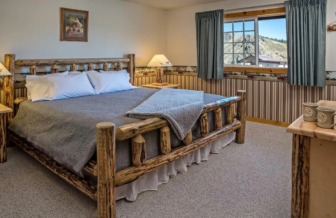 Stanley High Country Inn-1