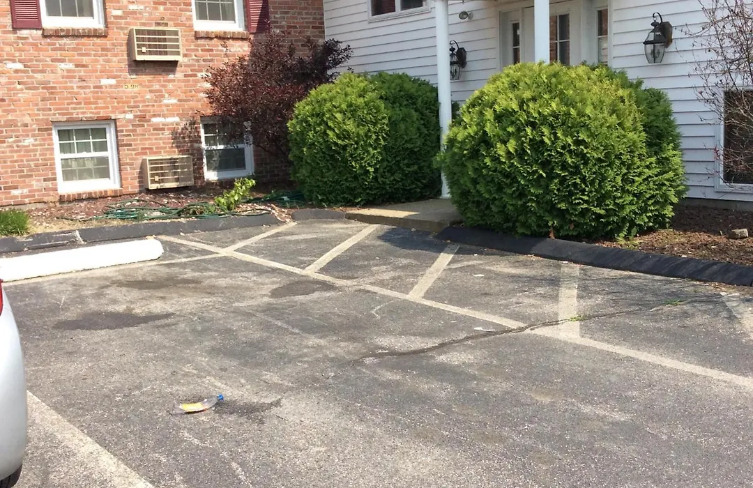 Wickford Motor Inn-1