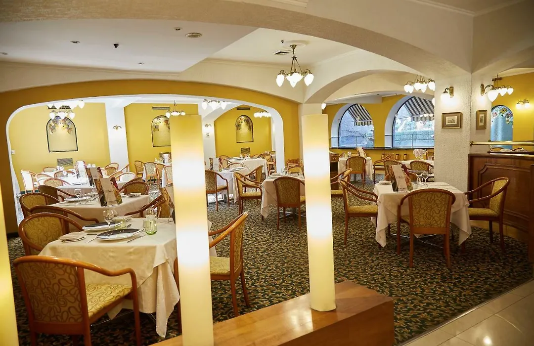 Hotel Torremayor Lyon-1