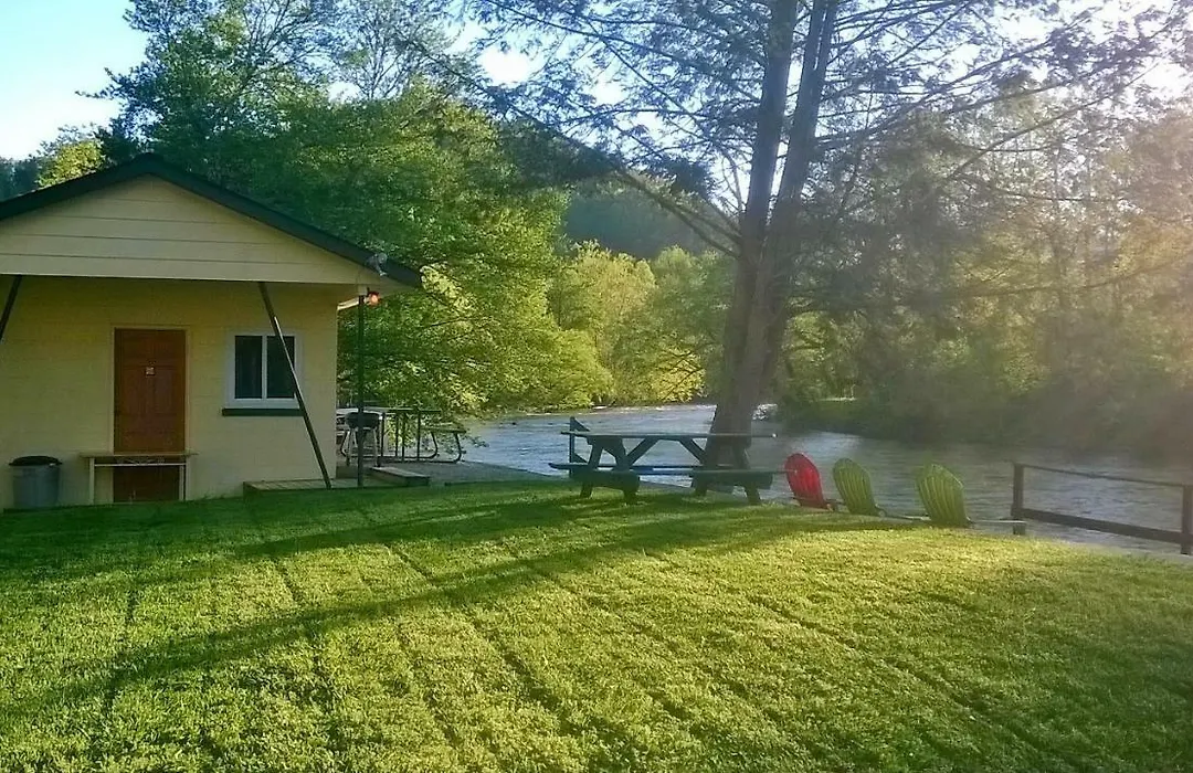 Riverbend Lodging-1