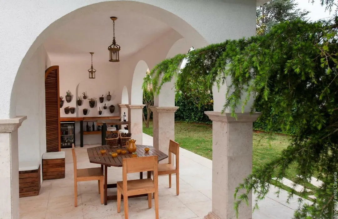 Montjuic Boutique Bed & Breakfast Girona-1