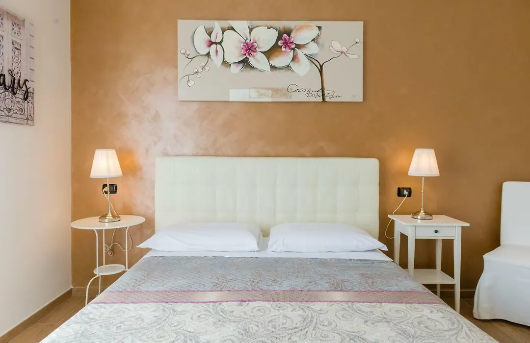 B&B Le City-1
