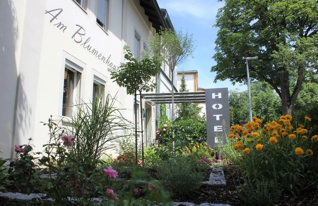 Am Blumenhaus-1