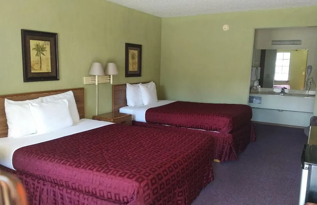 Ozark Swiss Inn-1