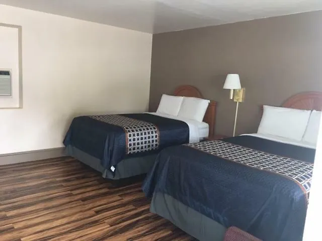 Hilltop Inn-1