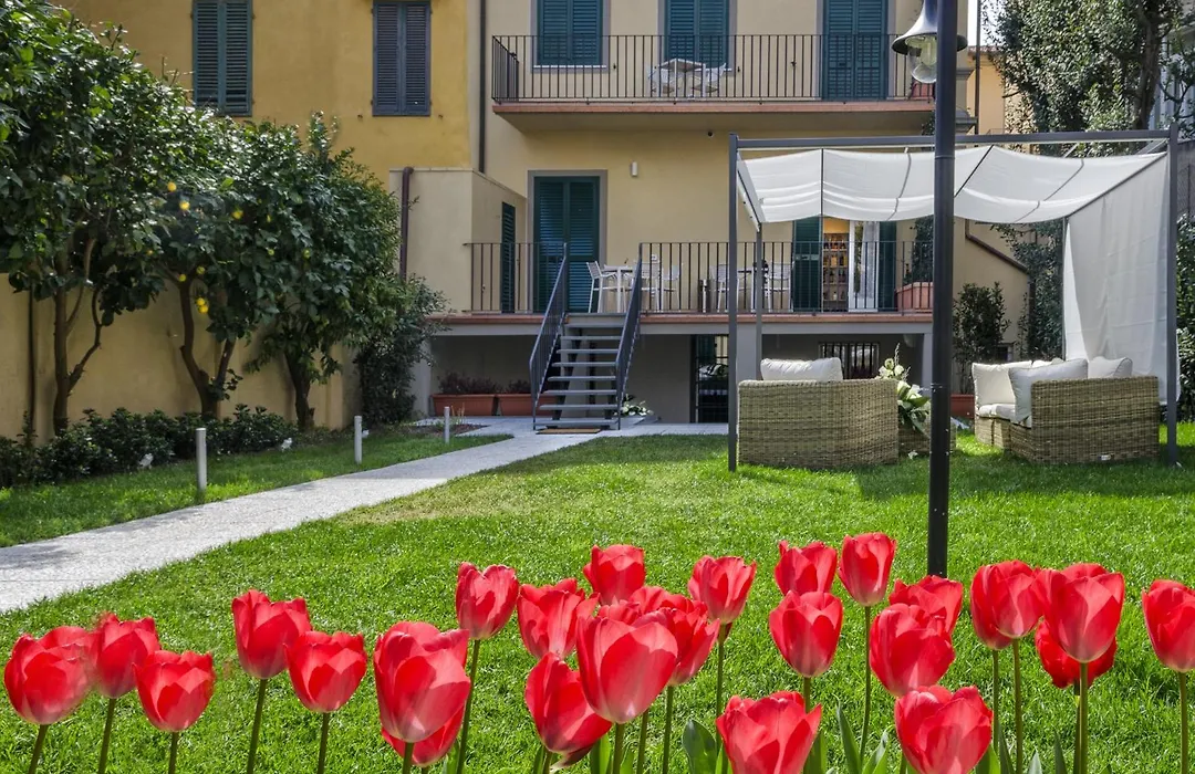Palazzo Cini Luxury Rooms In Pisa-1