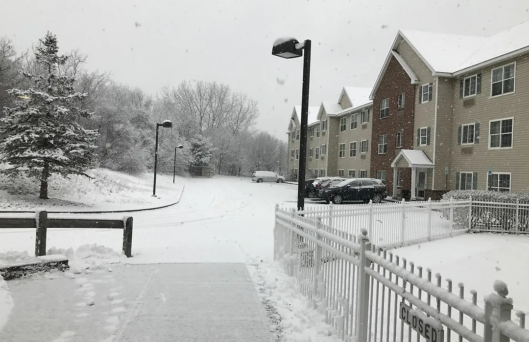 Cresthill Suites Suny University Albany-1