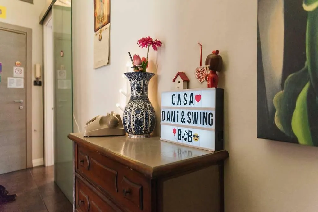 Casa Dani&Swing Bed&Books-1