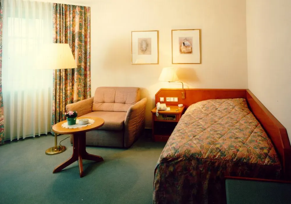 Hotel Heuberg-1