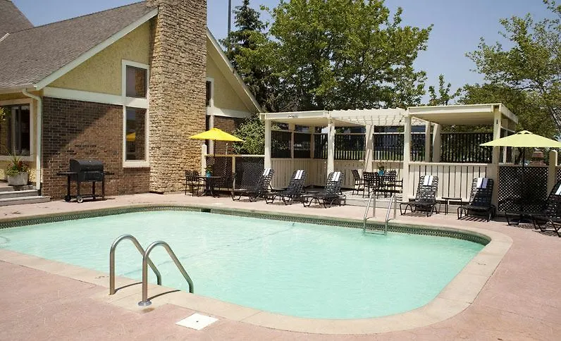 Chase Suite Hotel Kansas City Airport-1