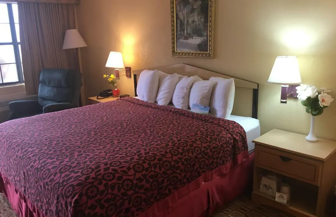Days Inn By Wyndham Yazoo City-1