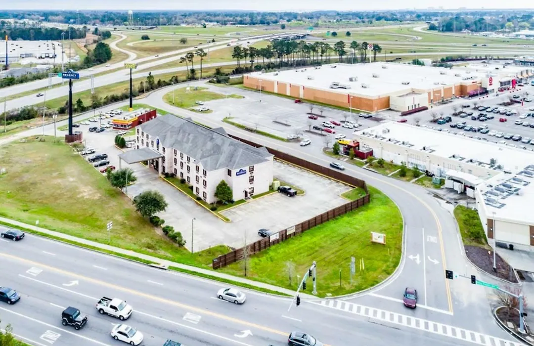 Regency Inn & Suites Biloxi-1