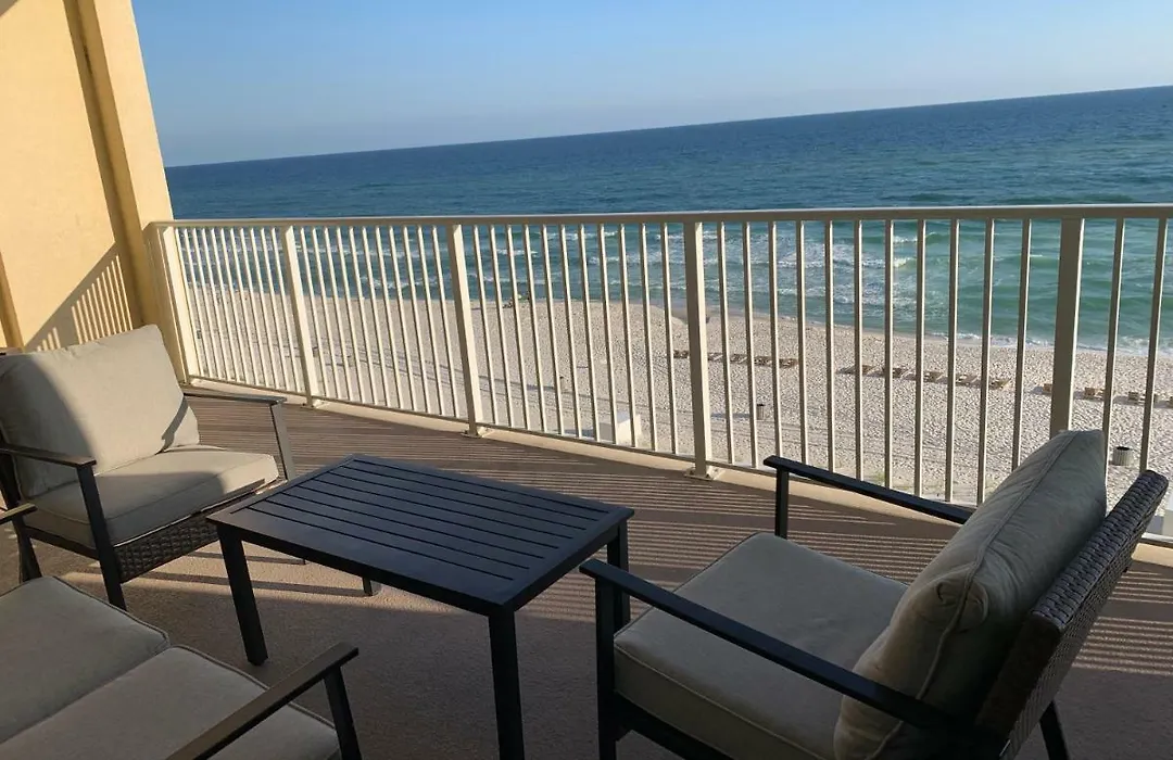 Ocean Reef 2 Bedroom/2 Bath!-1