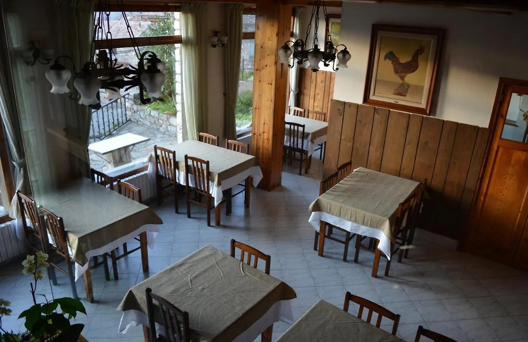 Hostal La Neu-1
