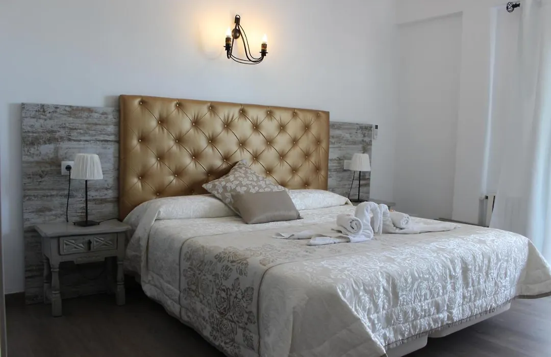 Boutique Hostal Mistral-1