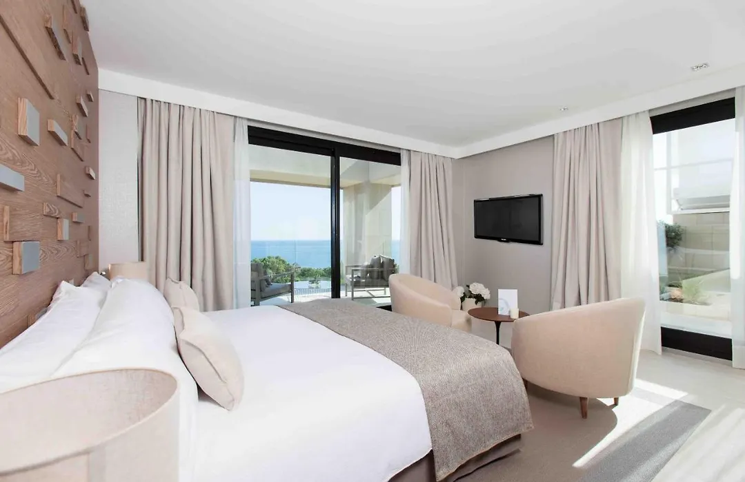 The Oasis By Don Carlos Resort (Adults Only)-1