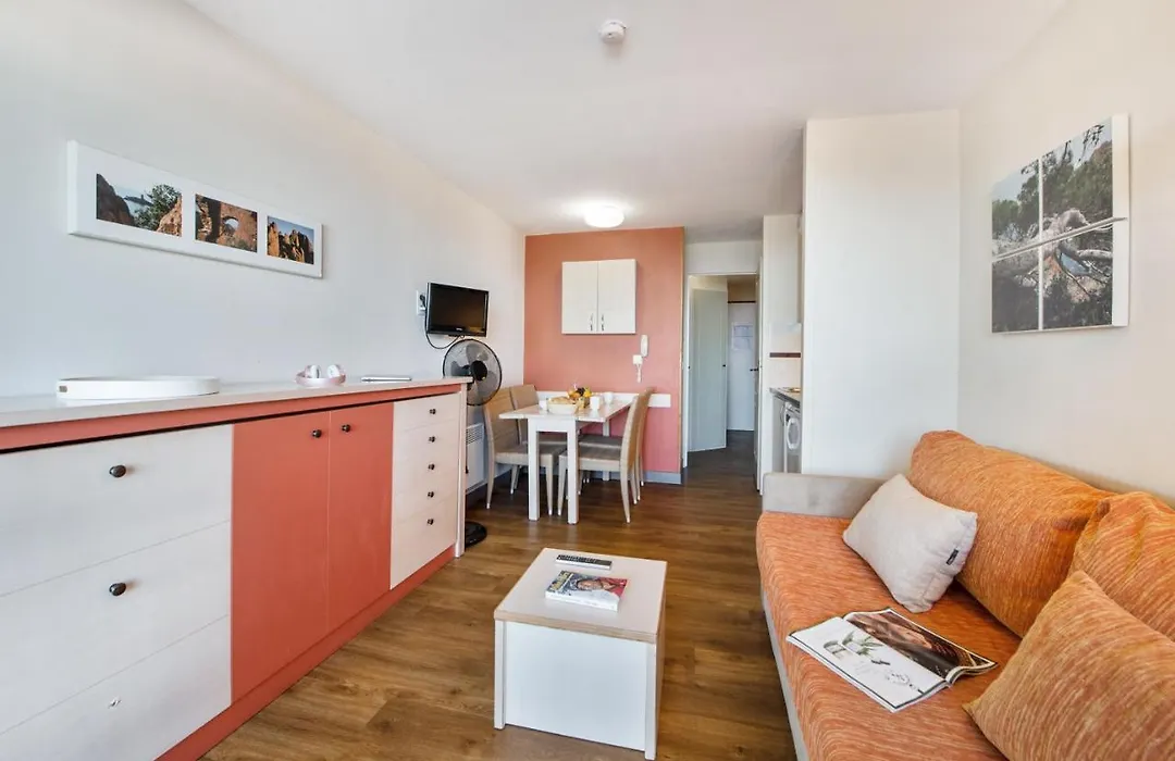 Apartment Francia II Cannes-1