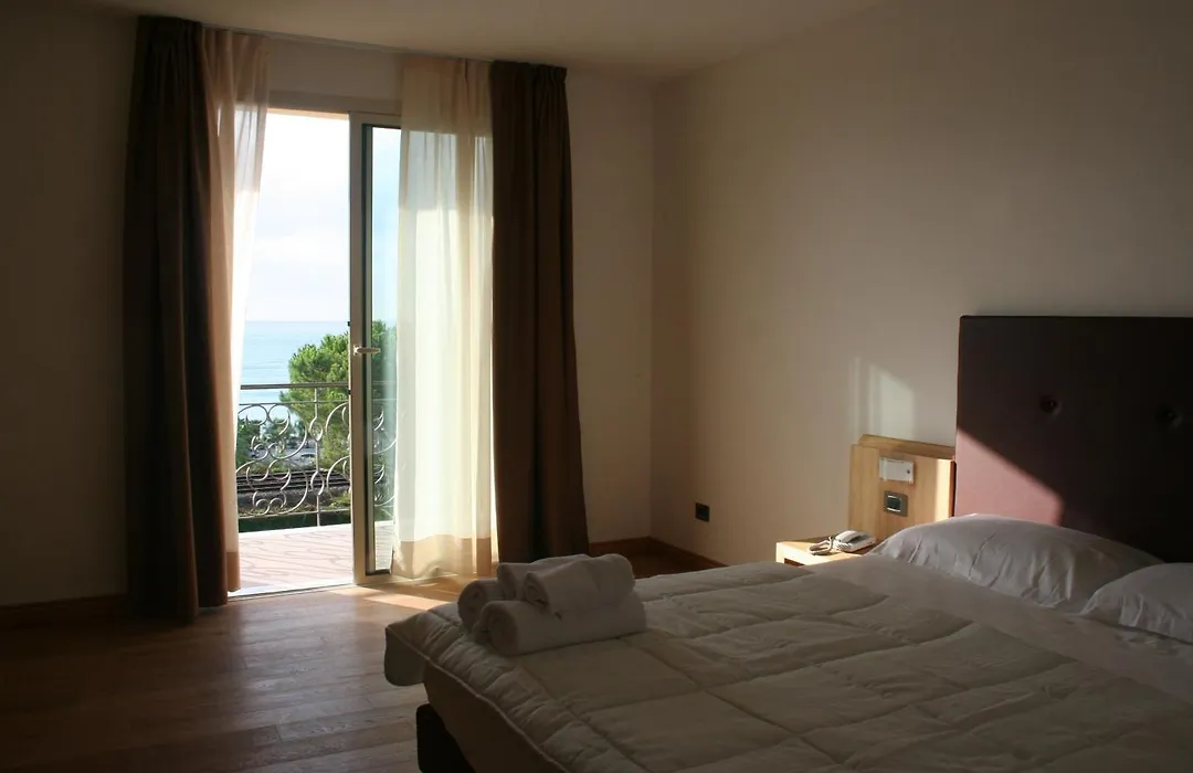 Villa Eva Hotel-1