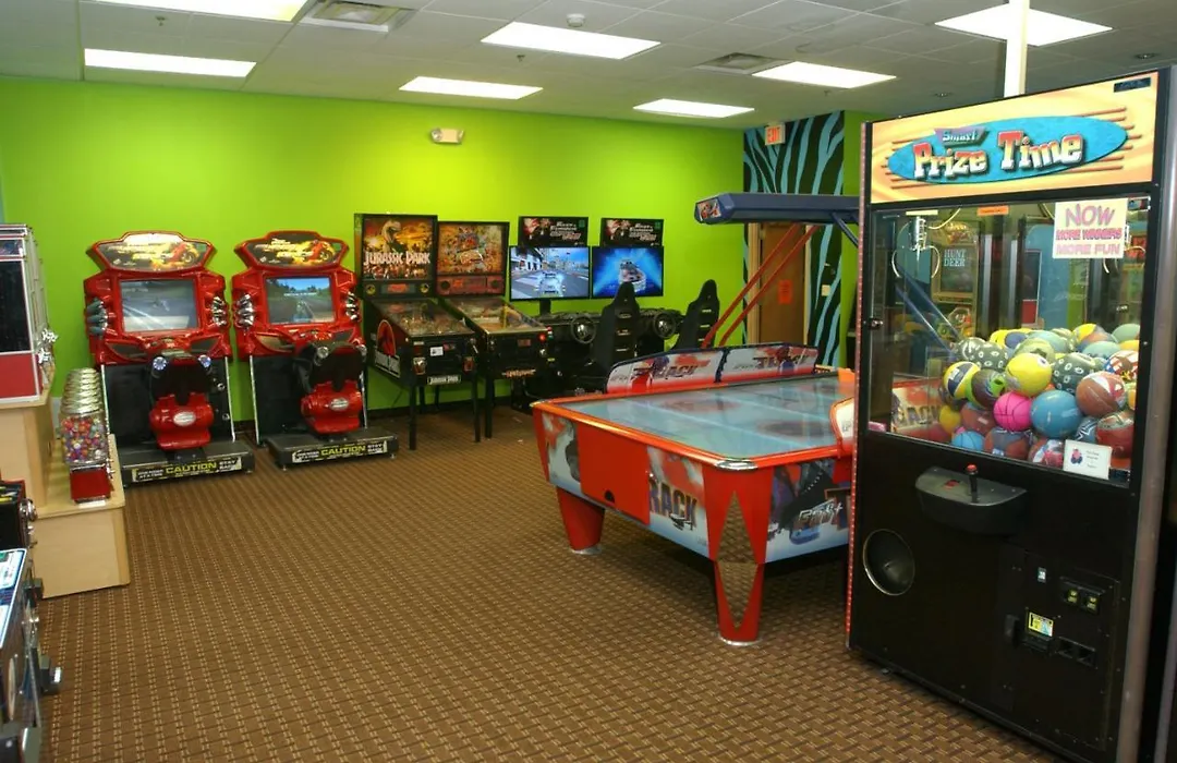 Holiday Inn Hotel & Suites Owatonna-1