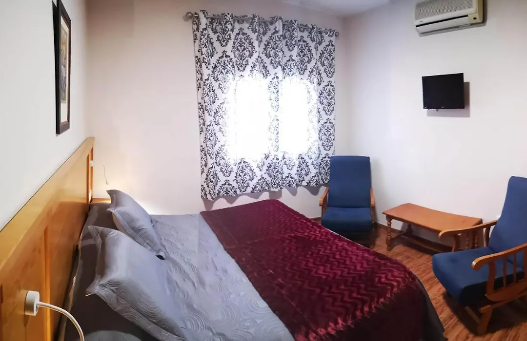 Hostal Los Hermanos-1
