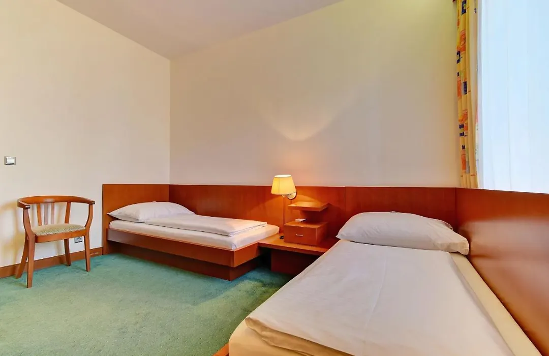 Hotel Popelka-1