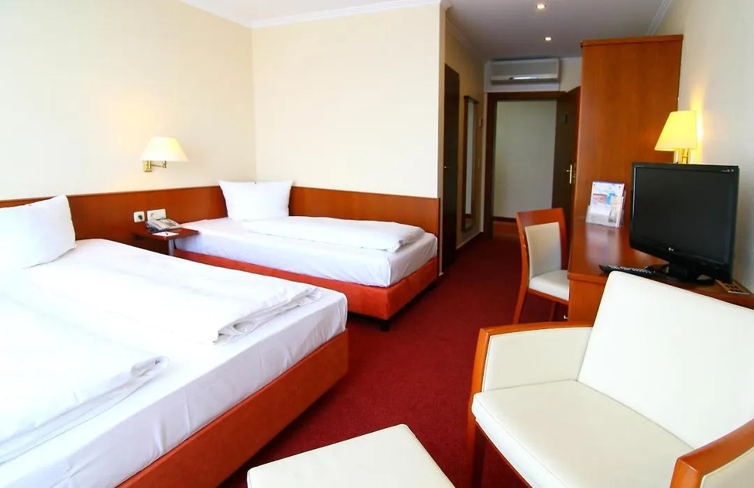 Alleehotel Europa-1