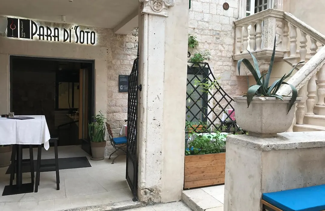 Hotel Slavija-1