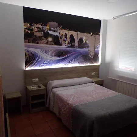 Hostal Serruchi-3