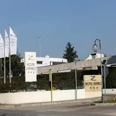 Hotel Zeffiro-3