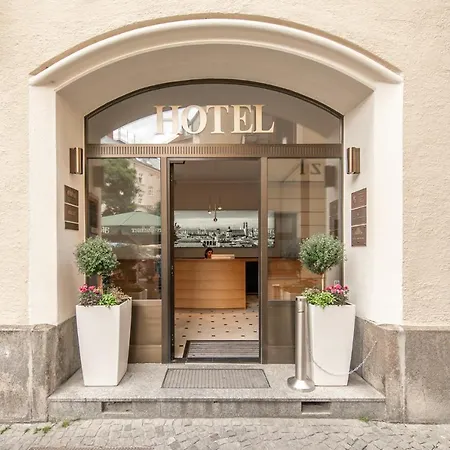 Hotel Am Markt-3