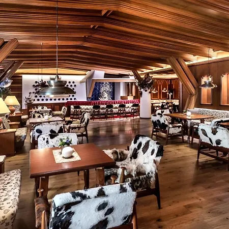 Alpen Hotel Corona-2