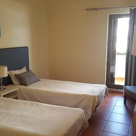 Apartamentos Vila Praia-2