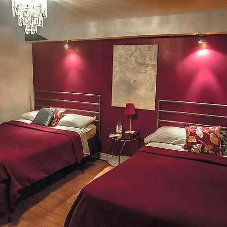 Celebrities Hotel-3