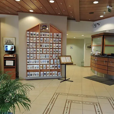 Best Western Hotel International-3