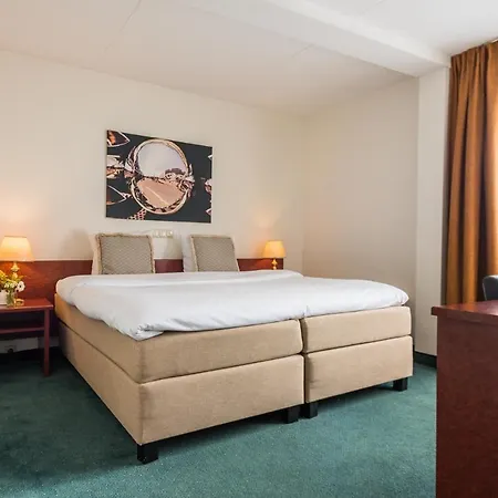 Prominent Inn Hotel-2